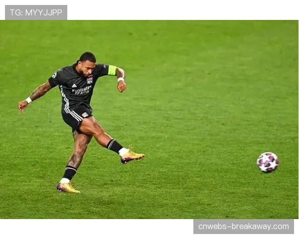 里昂新训练中心落成,配备可追踪射门速度、角度与旋转的智能球门系统